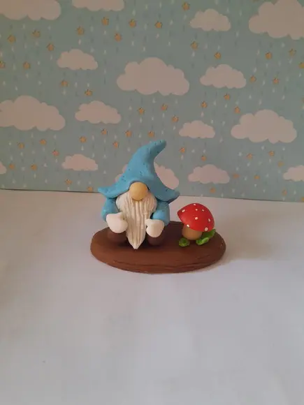 Gnomo Duende Enfeite Lembrancinha em Biscuit