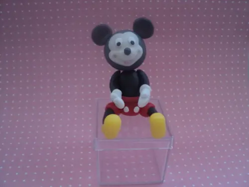 Lembrancinha de Aniversário Mickey em Biscuit