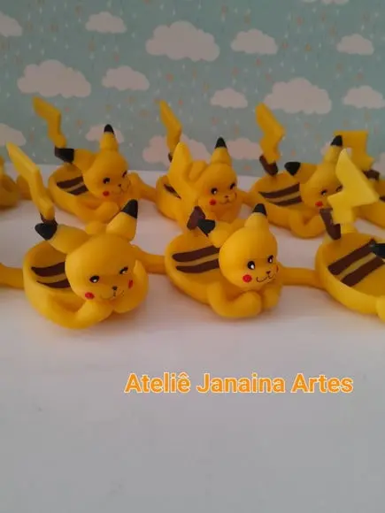 Porta Docinhos em Biscuit Pikachu