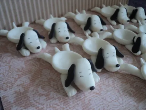 Porta Docinhos em Biscuit Snoopy