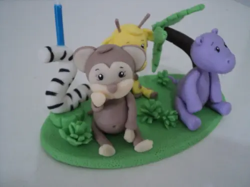Topo de Bolo de Aniversário com Vela Safári em Biscuit