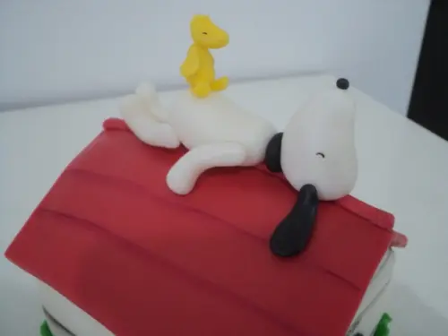 Topo de Bolo Snoopy na Casinha