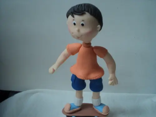 Topo Menino no Skate em Biscuit