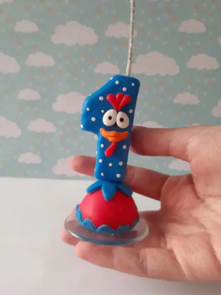 Vela de Aniversário 1 Ano Galinha Pintadinha em Biscuit