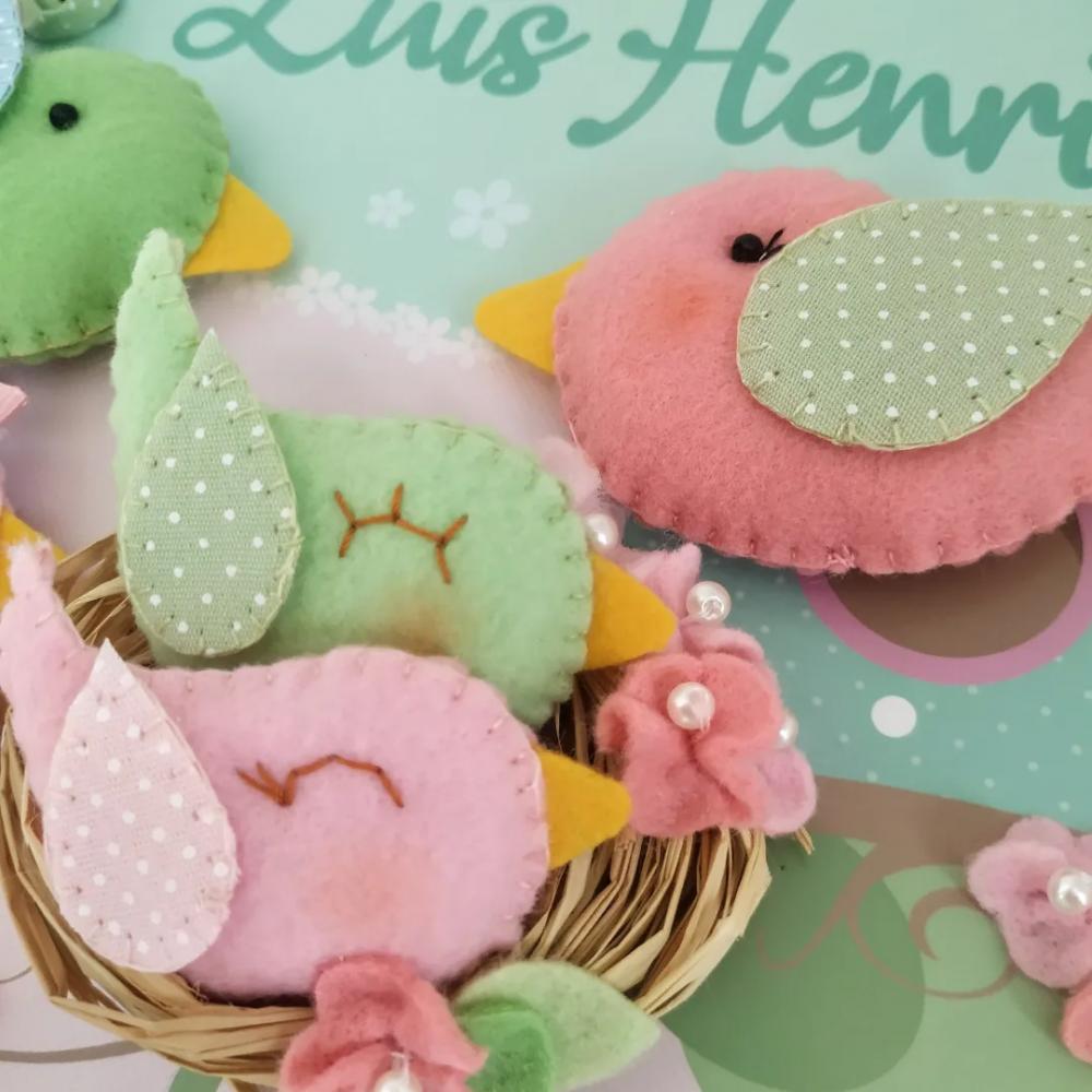 Enfeite de Porta Maternidade Família de Passarinhos