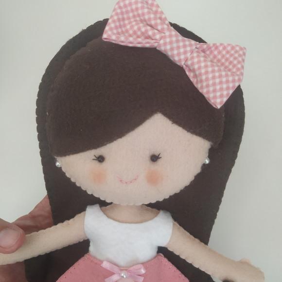 Bonequinha de Feltro para Lembrancinha ou Presente