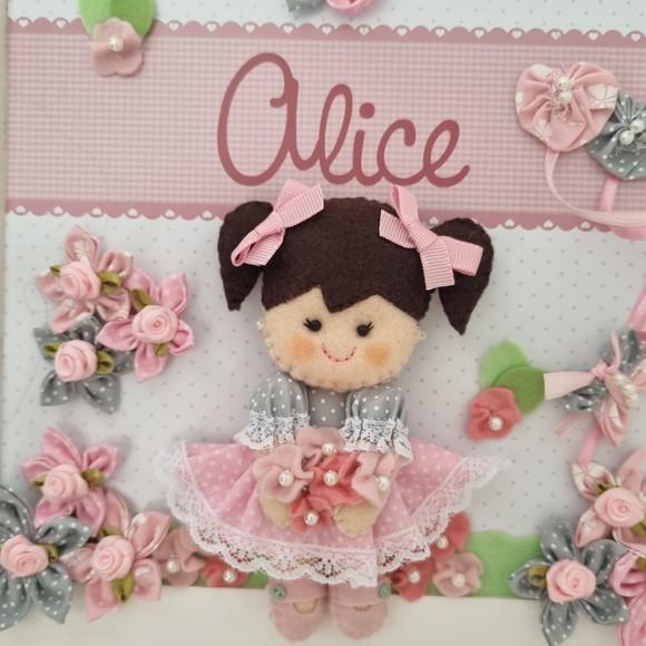 Enfeite de Porta Bonequinha Rosa e Cinza