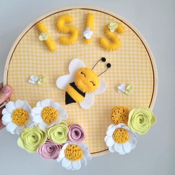 Enfeite de Porta Maternidade Abelha Rosa e Amarelo
