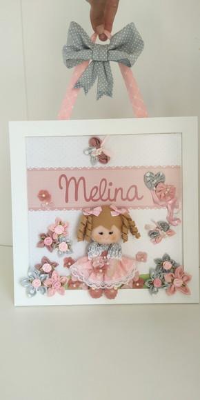 Enfeite de Porta Maternidade Menina Boneca Rosa e Cinza