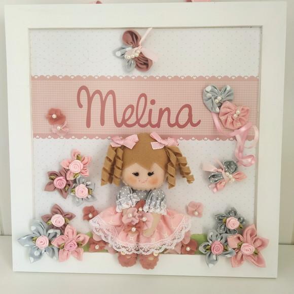 Enfeite de Porta Maternidade Menina Boneca Rosa e Cinza