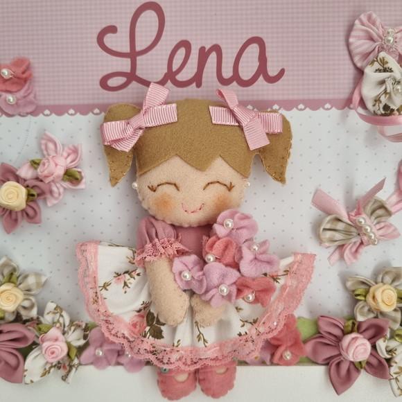 Enfeite de Porta Maternidade Menina Bonequinha Rosa Flores