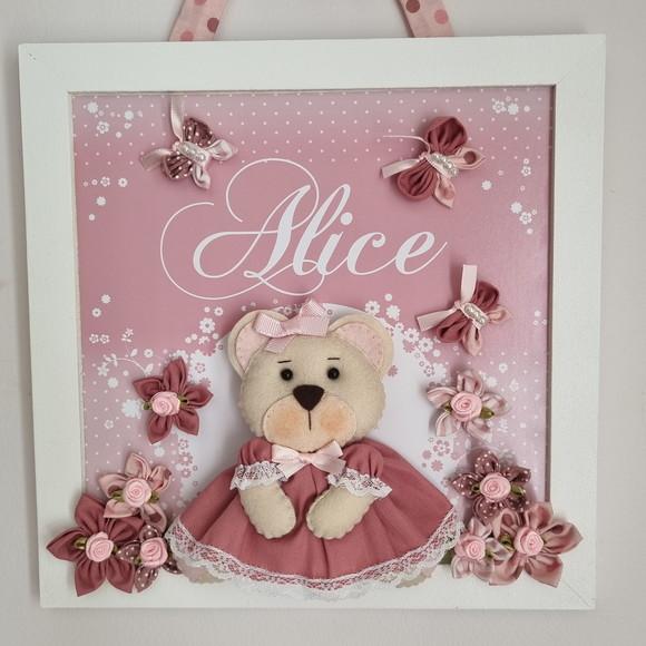 Enfeite de Porta Maternidade Menina Ursa e Flores Rosa