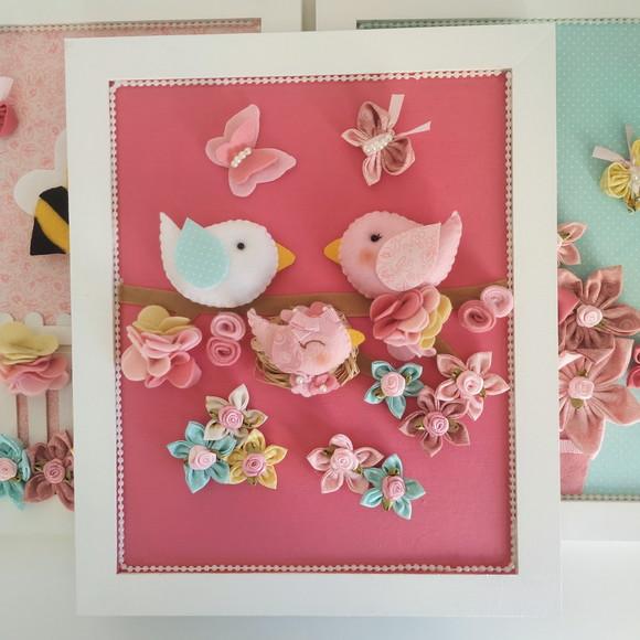 Trio de Quadros para Decoração Passarinhos, Flores e Abelha