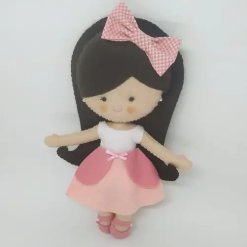 Bonequinha de Feltro para Lembrancinha ou Presente