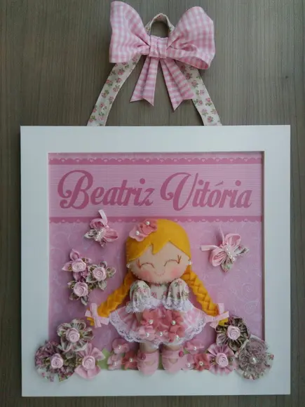 Enfeite de Porta Boneca