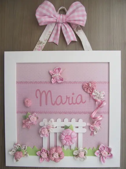Enfeite de Porta Maternidade Jardim Rosa