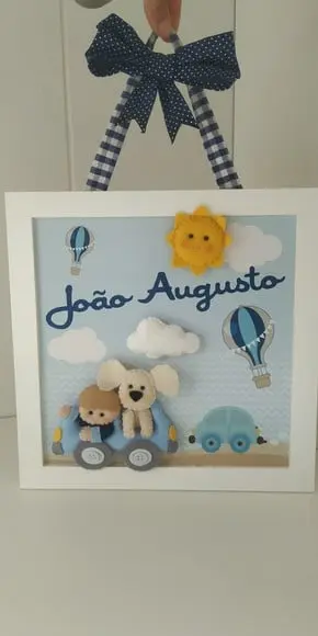 Enfeite de Porta Maternidade Menino Carrinho e Cachorrinho