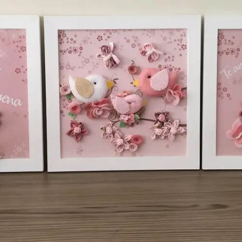 Quadros Decorativos Família de Passarinhos e Flores
