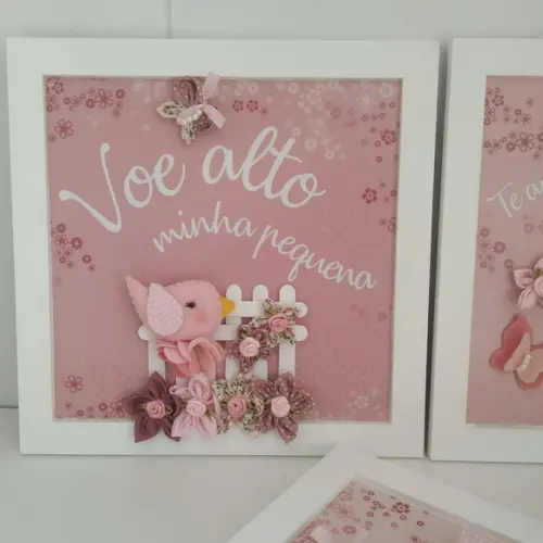 Quadros Decorativos Família de Passarinhos e Flores