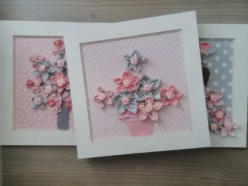Trio de quadros bonequinha rosa e cinza