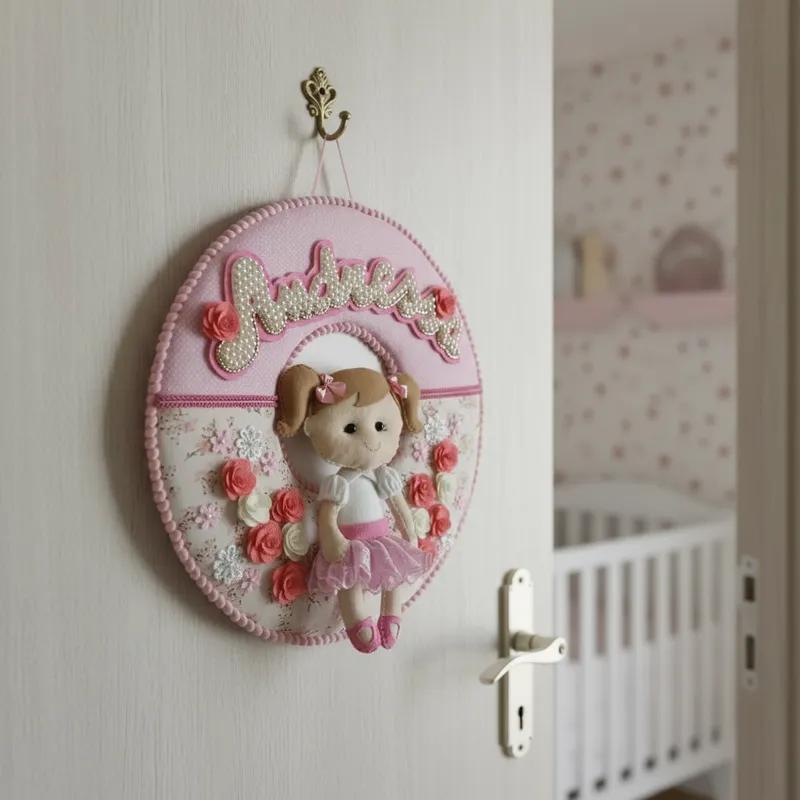 Porta maternidade Menina e pérolas