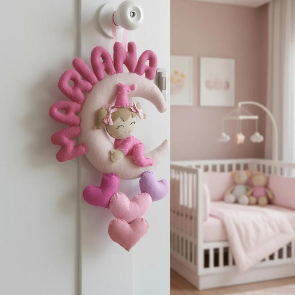 Porta maternidade Menina na Lua Feltro
