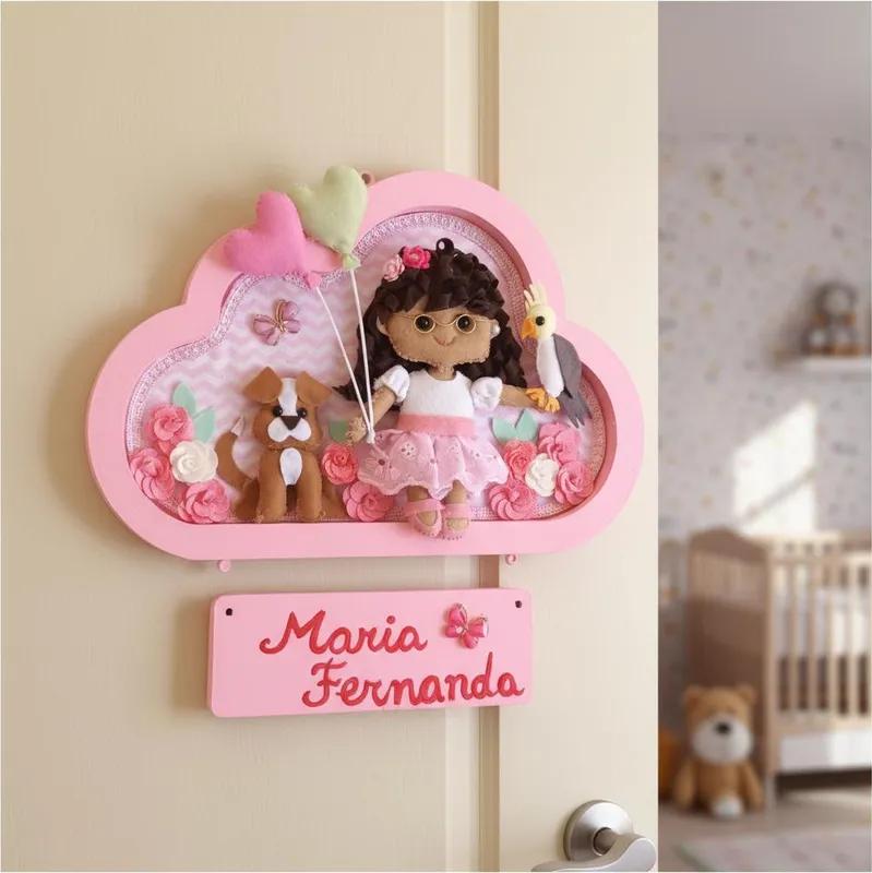 Porta maternidade menina nuvem feltro