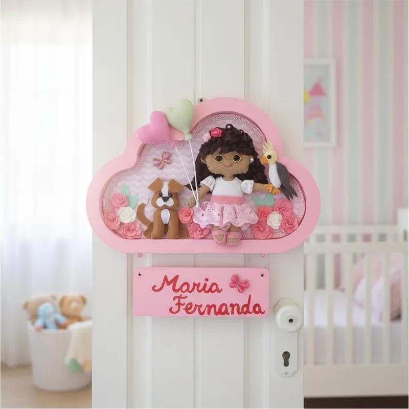 Porta maternidade menina nuvem feltro