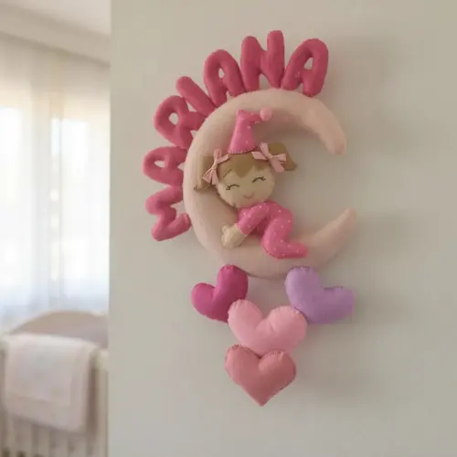 Porta maternidade Menina na Lua Feltro