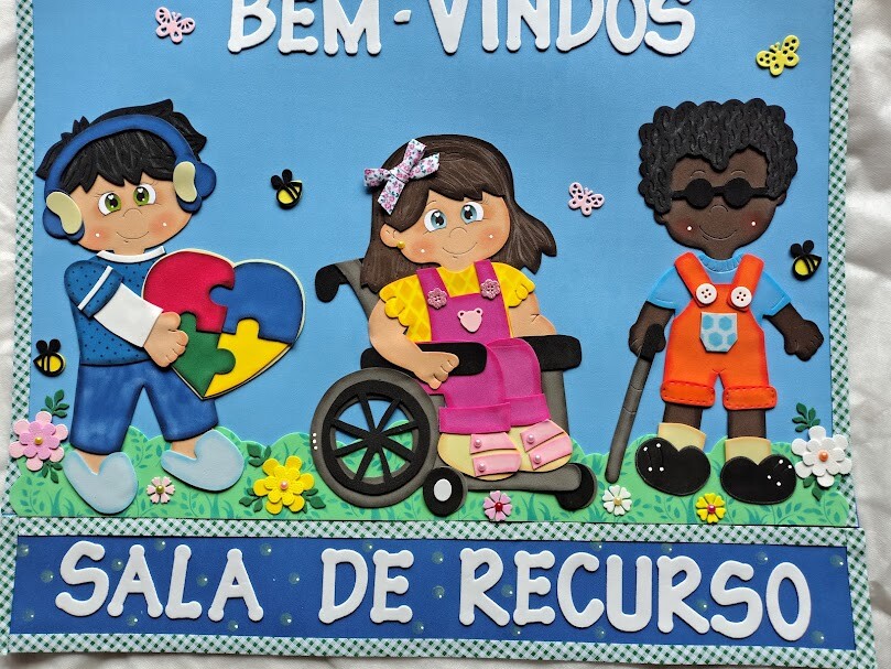 Cartaz de bem-vindos para sala de recurso