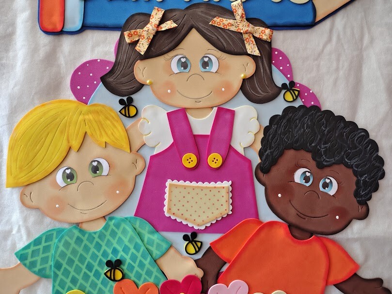 Cartaz escolar de bem-vindos em eva