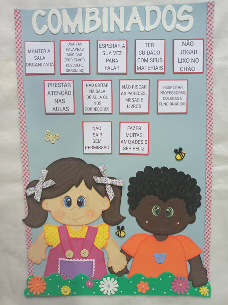 Cartaz escolar dos Combinados da turma em eva