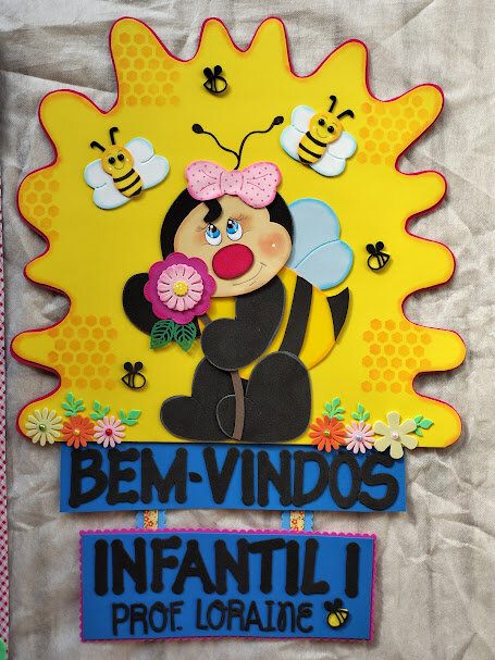Cartaz de bem-vindos no tema abelhas
