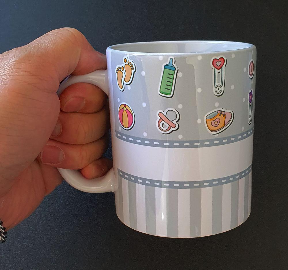 Caneca Branca Cinza Personalizada Estou Grávida Vovô e Vovó
