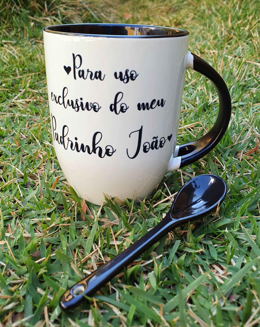 Caneca Preta com Colher Presente Batizado Madrinha / Dinda