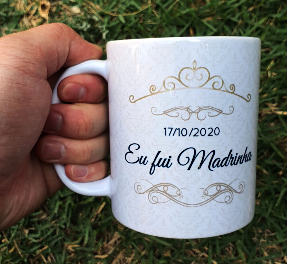 Caneca Branca Personalizada Casal Noivos Padrinhos Casamento