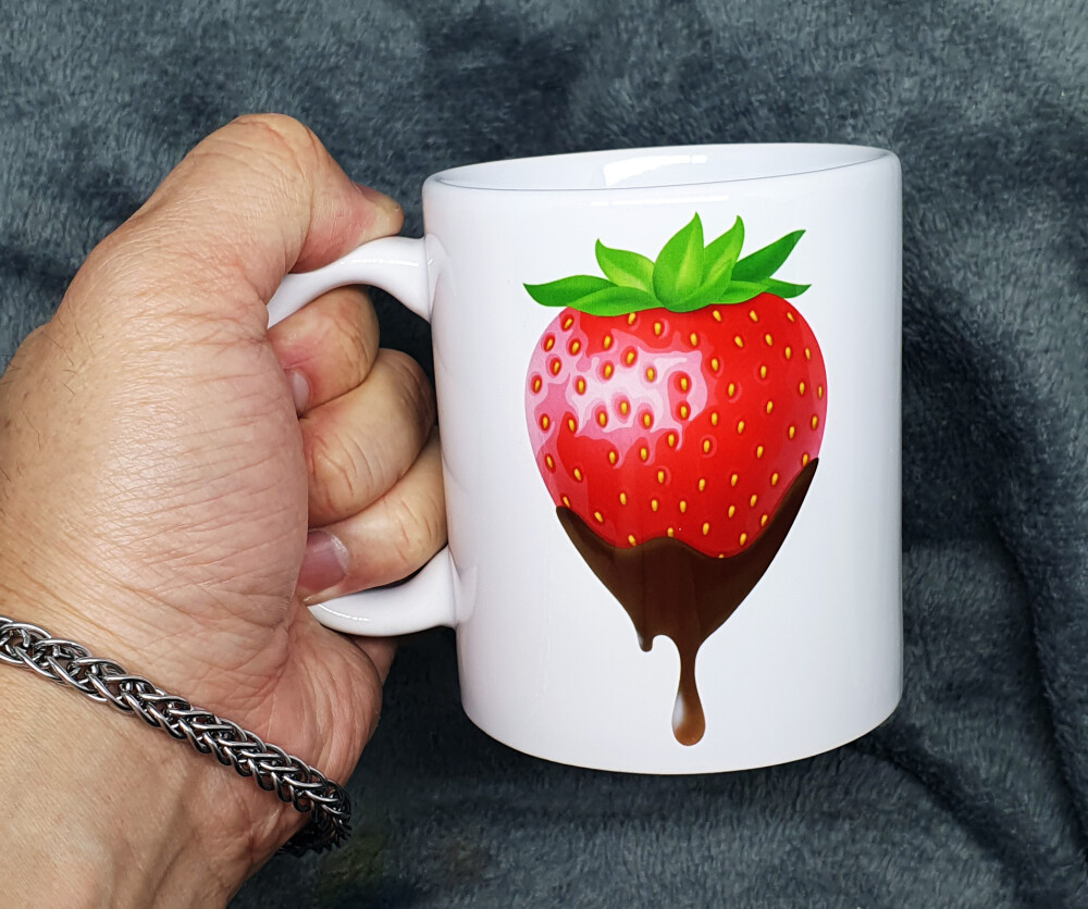 Caneca Branca Personalizado Morango Chocolate