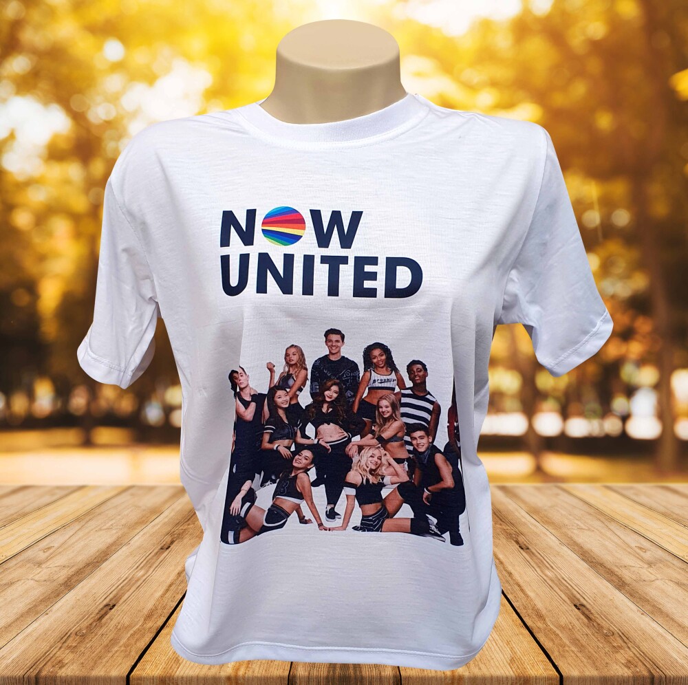 Camiseta Branca Baby Look Grupo Musical Now United