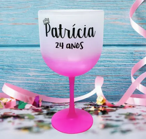 Taça de Gin Acrílico Rosa Fosco Festa Nomes Personalizados