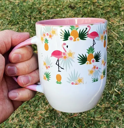 Caneca Rosa com Colher Personalizada - Abacaxi e Flamingo