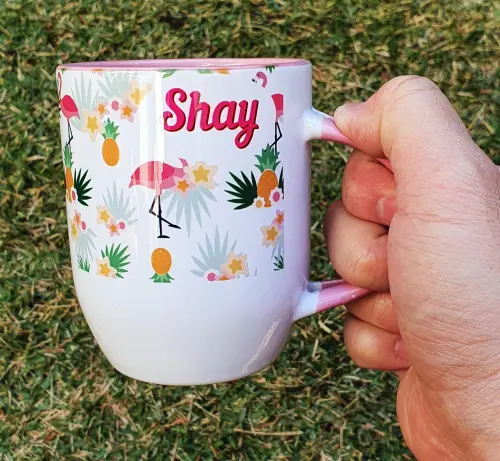 Caneca Rosa com Colher Personalizada - Abacaxi e Flamingo