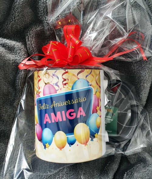 Caneca Preta Personalizada Presente para Aniversário, Festa