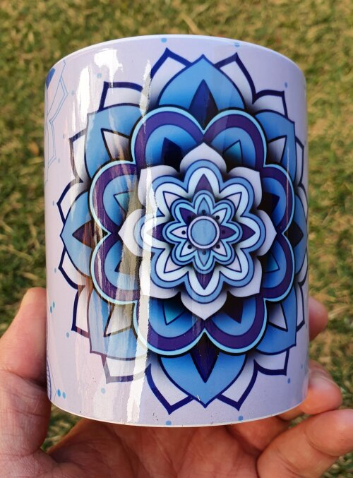 Caneca Branca Personalizada Mandala Psicodélico Roxo