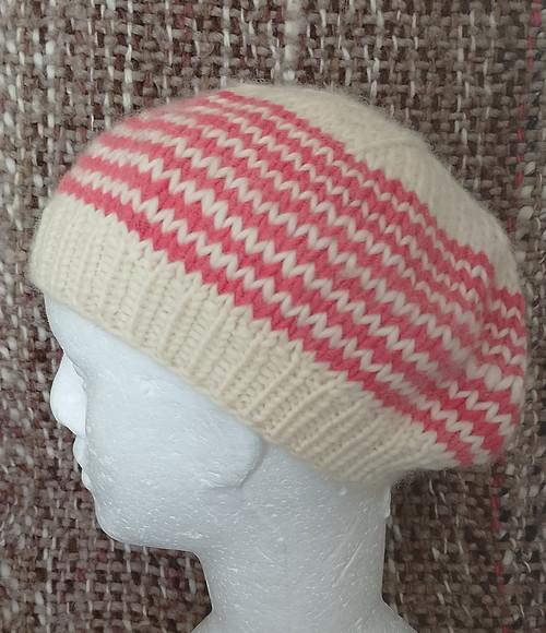 Boina Vermelho e Branco de Tricô em Lã Natural