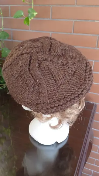 Boina Chocolate, em Lã Natural, sem Tingimento