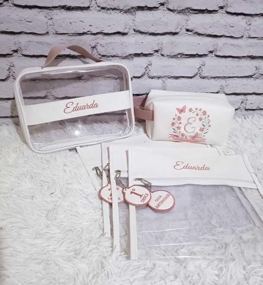 Kit 4 Saquinhos + 1 Malinha m + 1 Nécessaire Branco com Rose