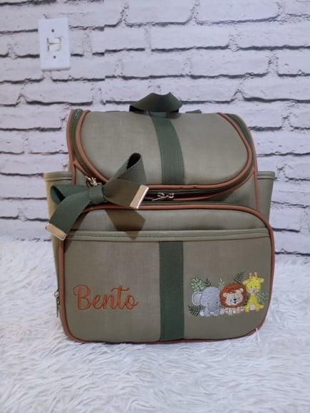 Kit Maternidade Bolsas Verde Musgo e Caramelo Tema Safari