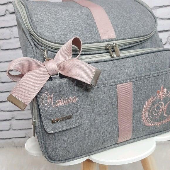 Mochila 2 em 1 Linho Luxo Cinza Fita Rose Tag Personalizada