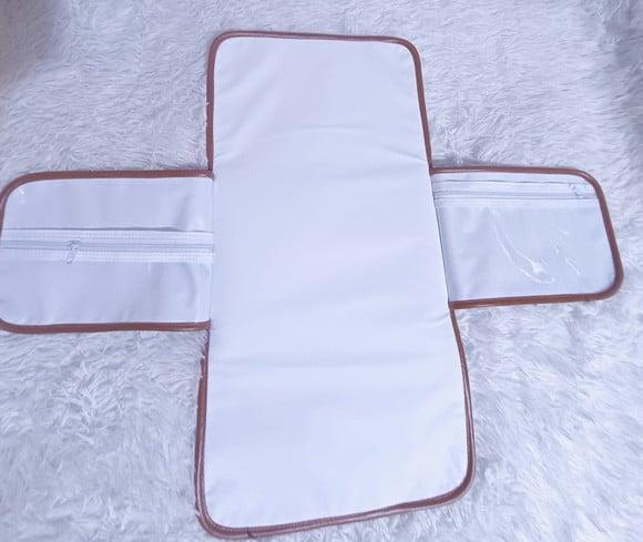 Trocador de Bolsa Luxo Bolso Porta Lenço e Fraldas Cavalinho