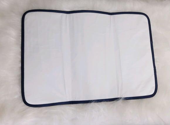 Trocador de bolsa linho e azul marinho